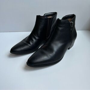 Naturalizer Black leather pointed toe boots 8